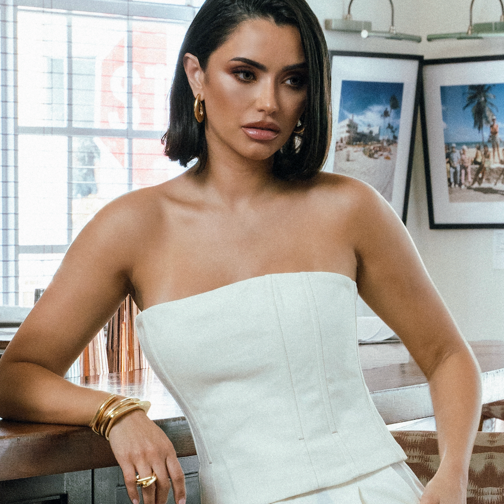 Clara Chunky Gold Hoop Earrings-1